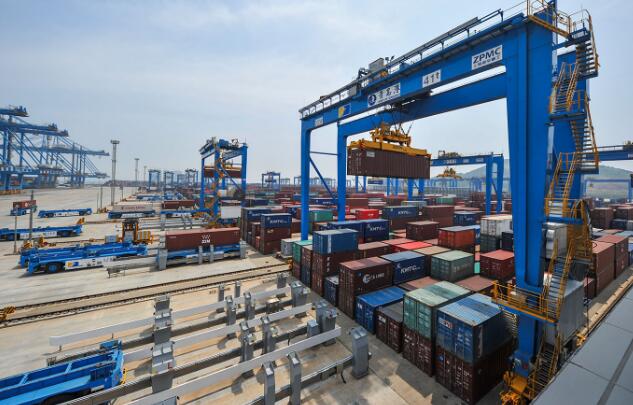 探訪青島港全自動化集裝箱碼頭!