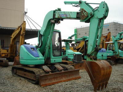 探索二手挖掘機(jī)市場(chǎng) 住友SH75-2型號(hào)與上海尼基明建筑機(jī)械進(jìn)出口的行業(yè)角色